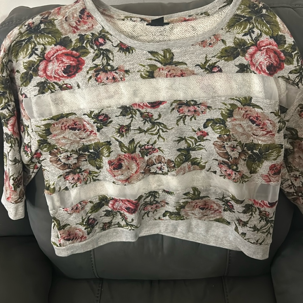 Joe boxer sheer lace panel front crop 3/4 women’s top